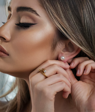 ROMALI 18K Gold-Plated Pearl Stud Earrings - ROMALI