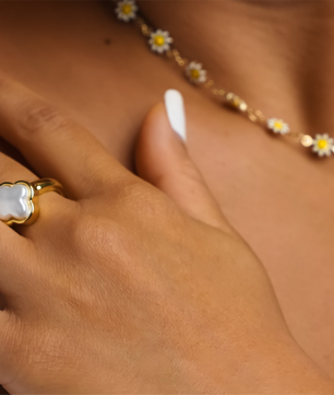 ROMALI 18K Gold Plated Clover Shell Pearl Ring - ROMALI