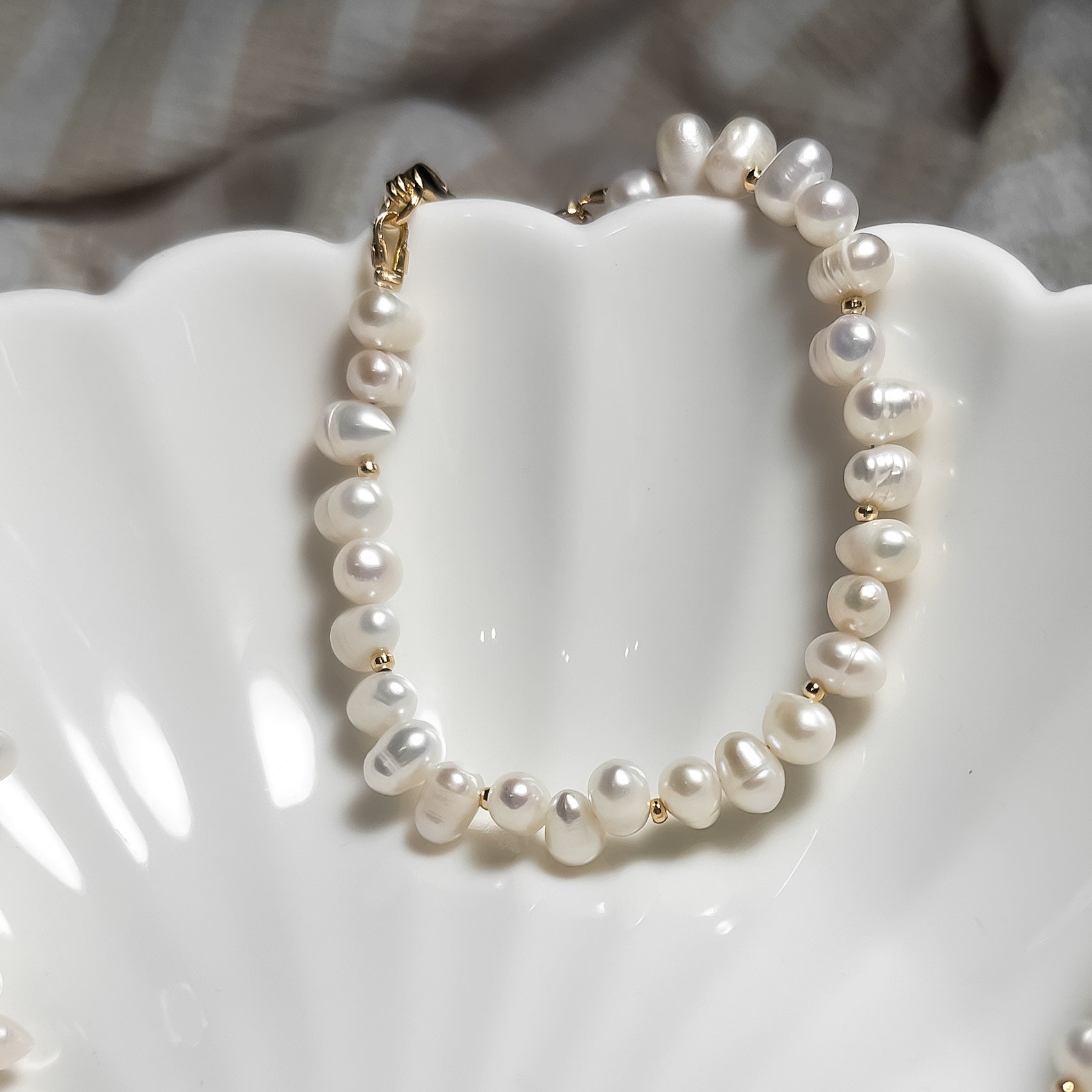 18k Goldplated Natural Keshi Freshwater Pearl Bracelet