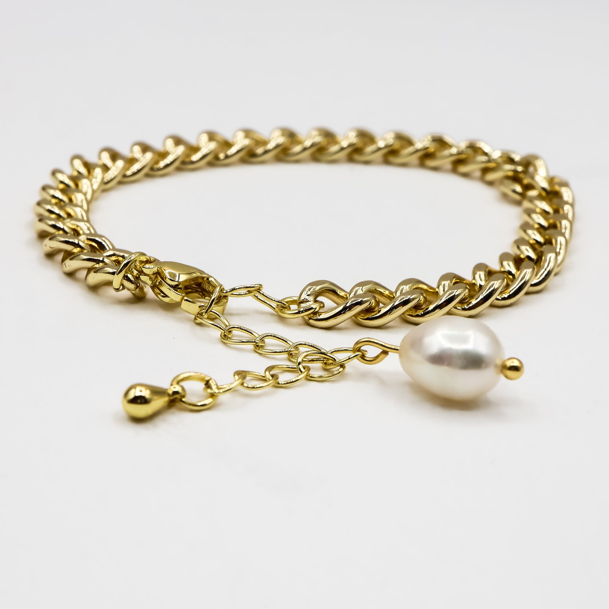 Gold Curb Chain Bracelet - 18K Goldplated