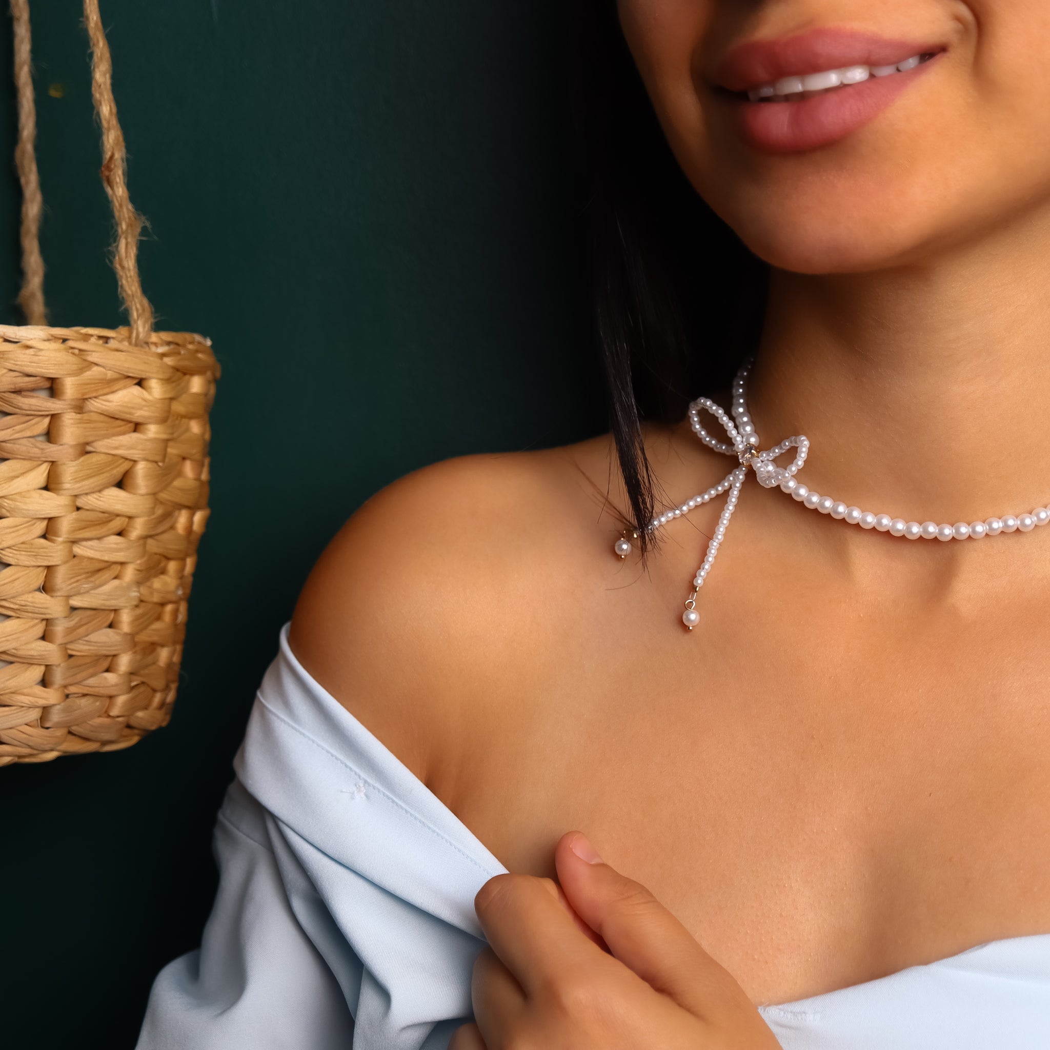 ROMALI Pearl Bowtie Choker