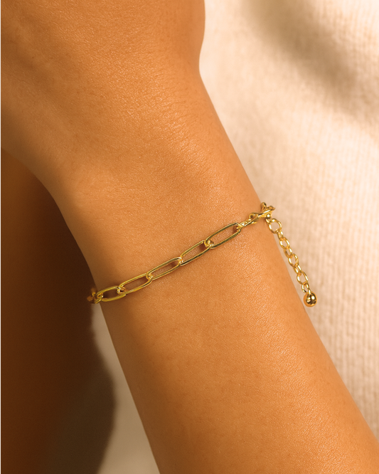 ROMALI 18K Gold-Plated Small Paperclip Chain Bracelet
