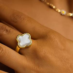 ROMALI 18K Gold Plated Clover Shell Pearl Ring