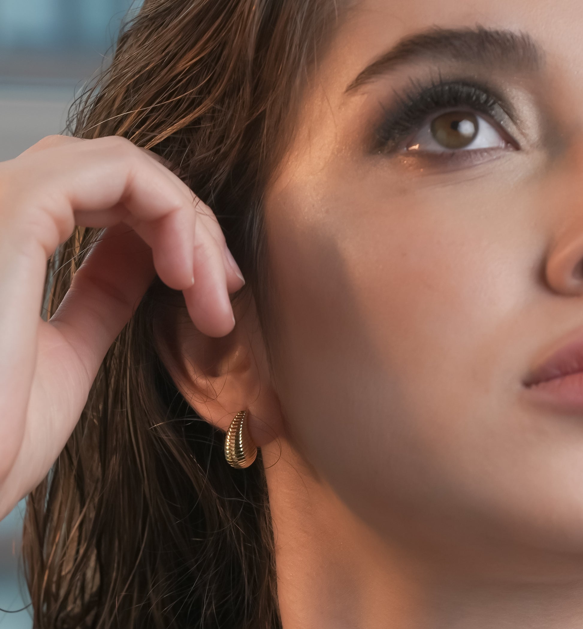 ROMALI 18K Gold-Plated Textured Teardrop Stud Earrings - ROMALI