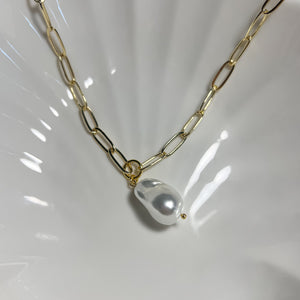 18k Gold-Plated Pearl Paperclip Necklace