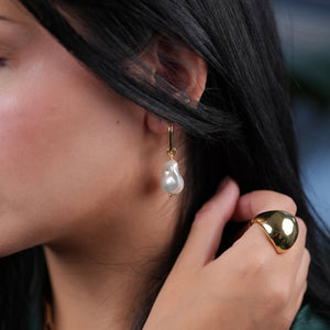 ROMALI 18k Gold-Plated Drop Shell Pearl Rectangle Hoop Dangle Earrings - ROMALI