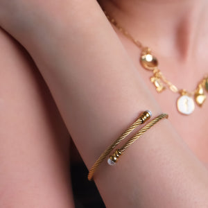ROMALI Two-Tone 18K Gold-Plated Twisted Cable Bracelet with Pearl Accents - ROMALI