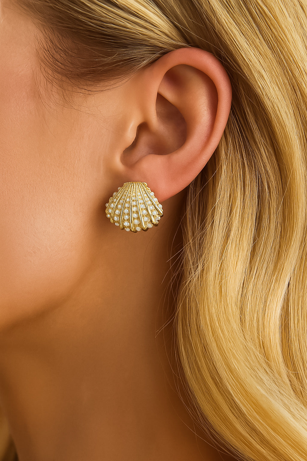 ROMALI 18K Gold-Plated Mini Pearl Shell Stud Earrings - ROMALI