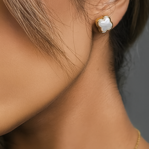 ROMALI 18K Gold-Plated Clover Pearl Stud Earrings - ROMALI