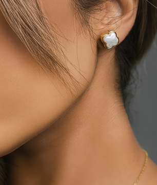 ROMALI 18K Gold-Plated Clover Pearl Stud Earrings - ROMALI