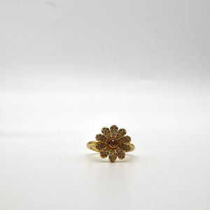 Golden Daisy Crystal Ring – 18K Gold Plated Flower Design