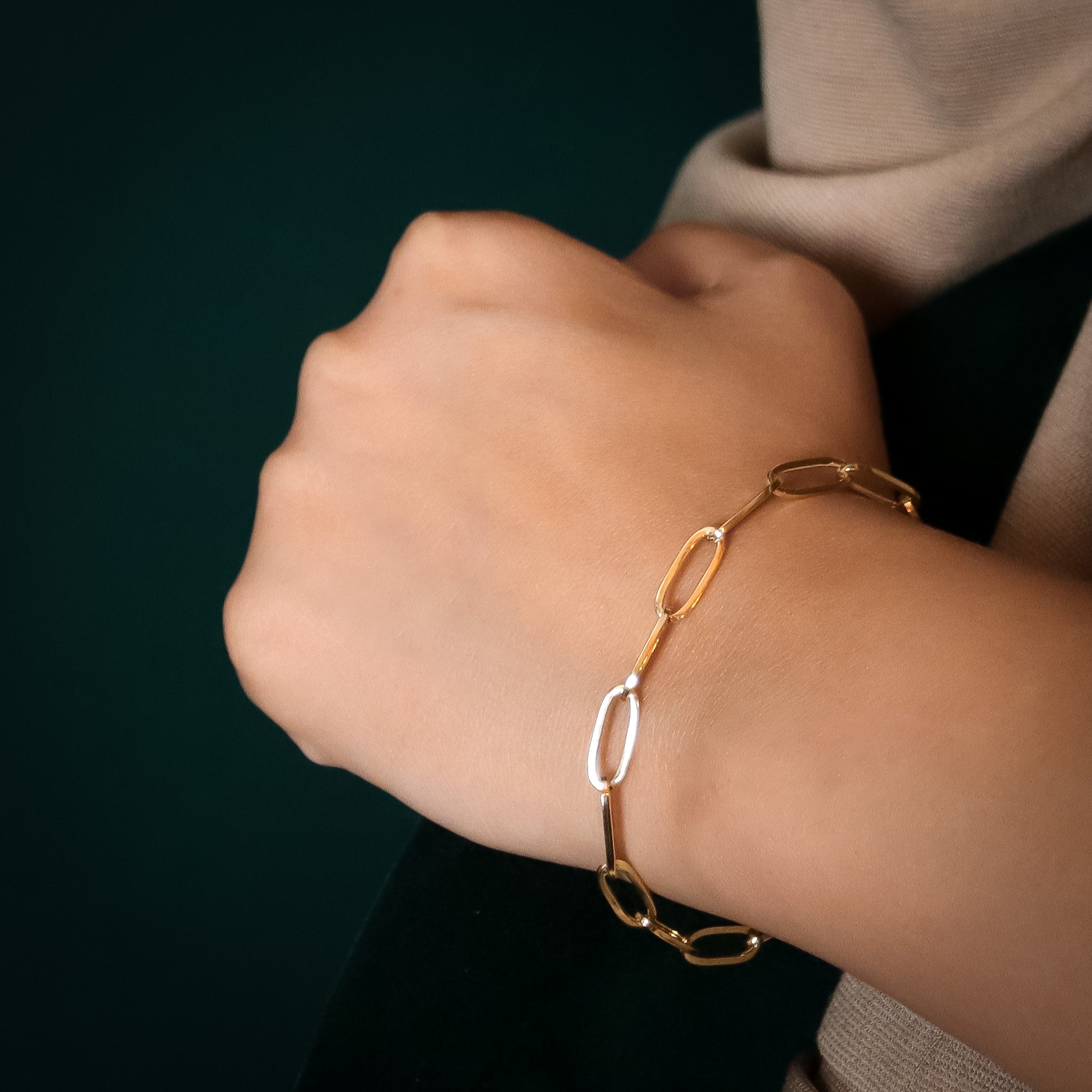 ROMALI 18K Solid Gold Big Paperclip Bracelet