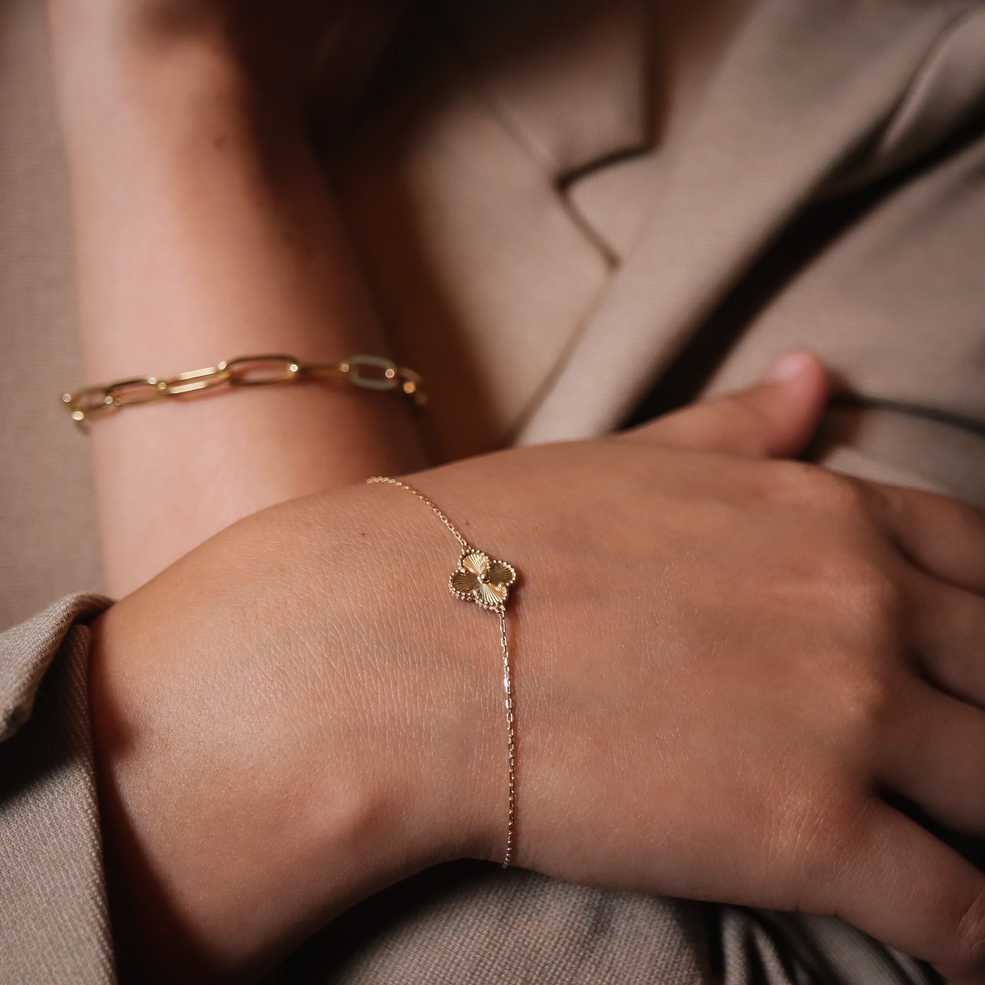 ROMALI 18k Solid Gold Clover Bracelet