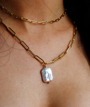 ROMALI 18k Gold-Plated Paperclip Freshwater Pearl Pendant Necklace - ROMALI