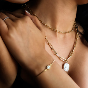 ROMALI 18k Gold-Plated Paperclip Freshwater Pearl Pendant Necklace - ROMALI