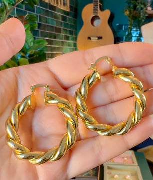 ROMALI 18K Gold-Plated Twisted Hoop Earrings