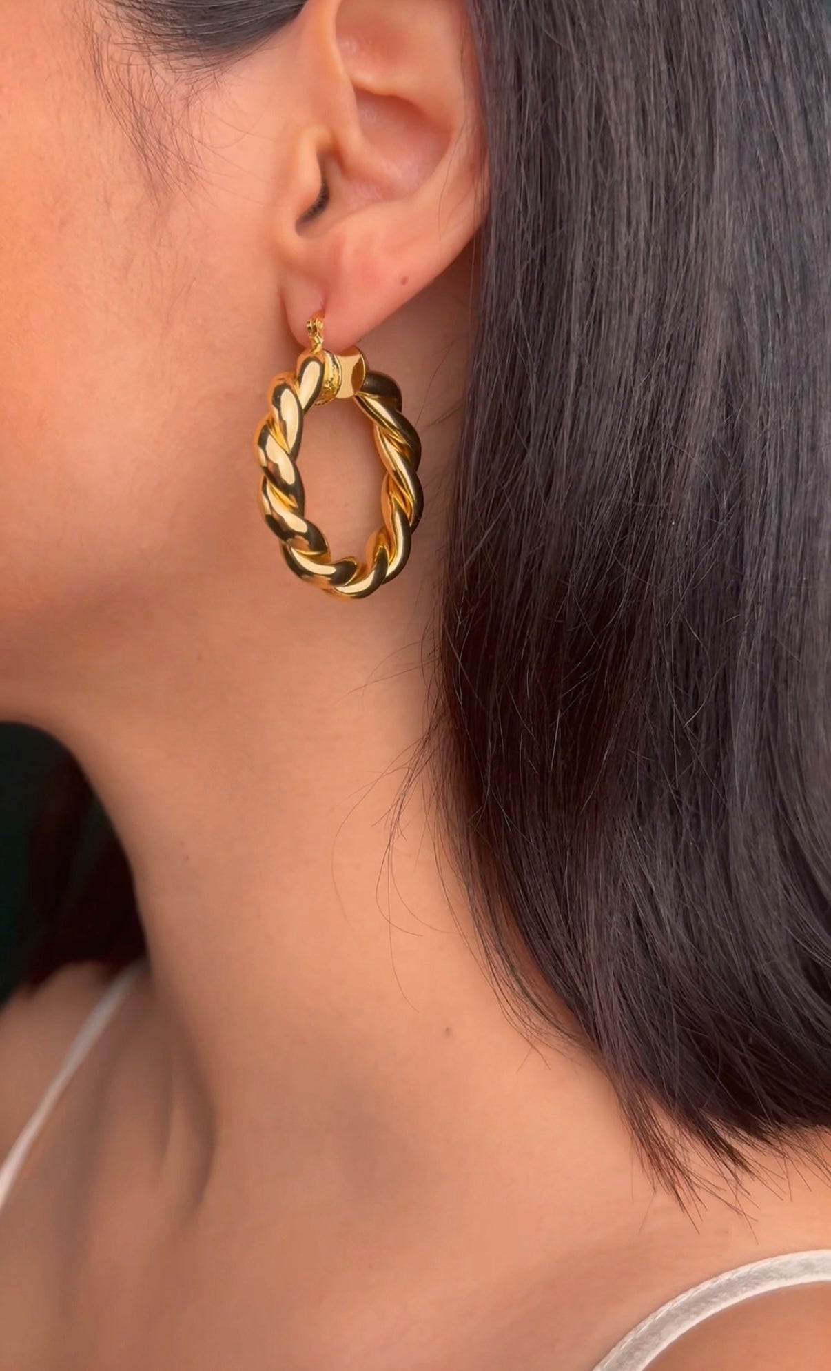 ROMALI 18K Gold-Plated Twisted Hoop Earrings